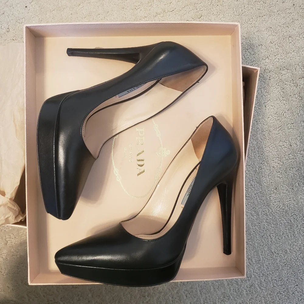 Prada Pumps - Picture 1 of 16